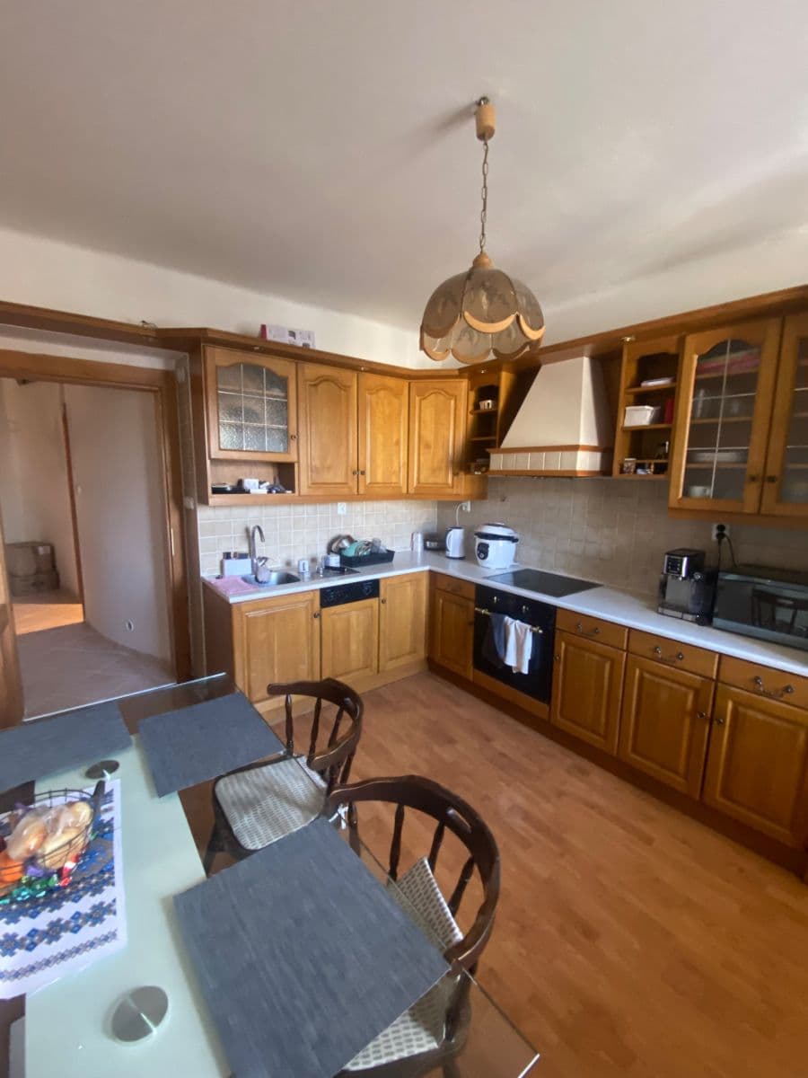 3 bedroom flat to rent, 84 m², Na Líše, Prague, Prague 3 bedroom flat to rent, 84 m², Na Líše, Prague, Prague