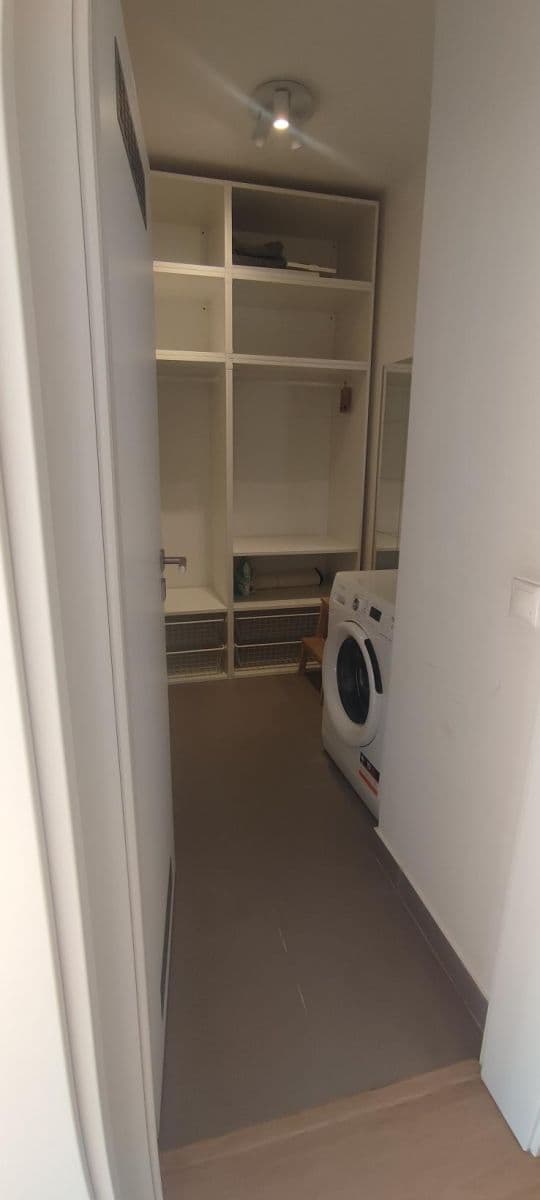 Studio flat to rent, 44 m², Na Komořsku, Prague, Prague Studio flat to rent, 44 m², Na Komořsku, Prague, Prague