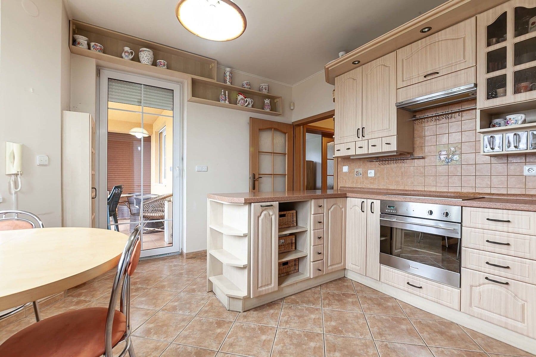 house for sale, 113 m², Ve Stráni, Chomutov, Ústecký Region house for sale, 113 m², Ve Stráni, Chomutov, Ústecký Region