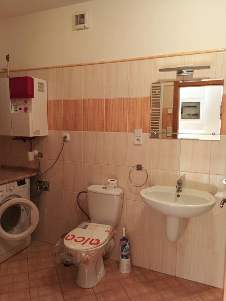 Studio flat to rent, 34 m², Borová, Chýně, Středočeský Region Studio flat to rent, 34 m², Borová, Chýně, Středočeský Region