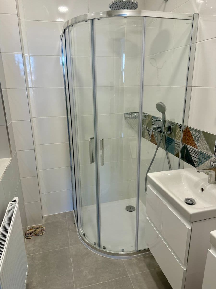 3 bedroom with open-plan kitchen flat to rent, 101 m², U Nádražní lávky, Prague, Prague 3 bedroom with open-plan kitchen flat to rent, 101 m², U Nádražní lávky, Prague, Prague