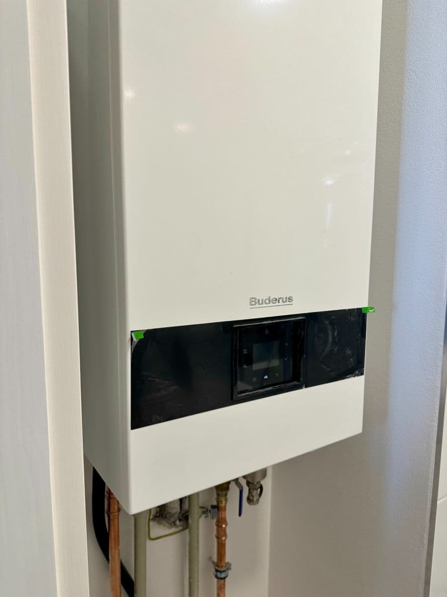 3 bedroom with open-plan kitchen flat to rent, 101 m², U Nádražní lávky, Prague, Prague 3 bedroom with open-plan kitchen flat to rent, 101 m², U Nádražní lávky, Prague, Prague