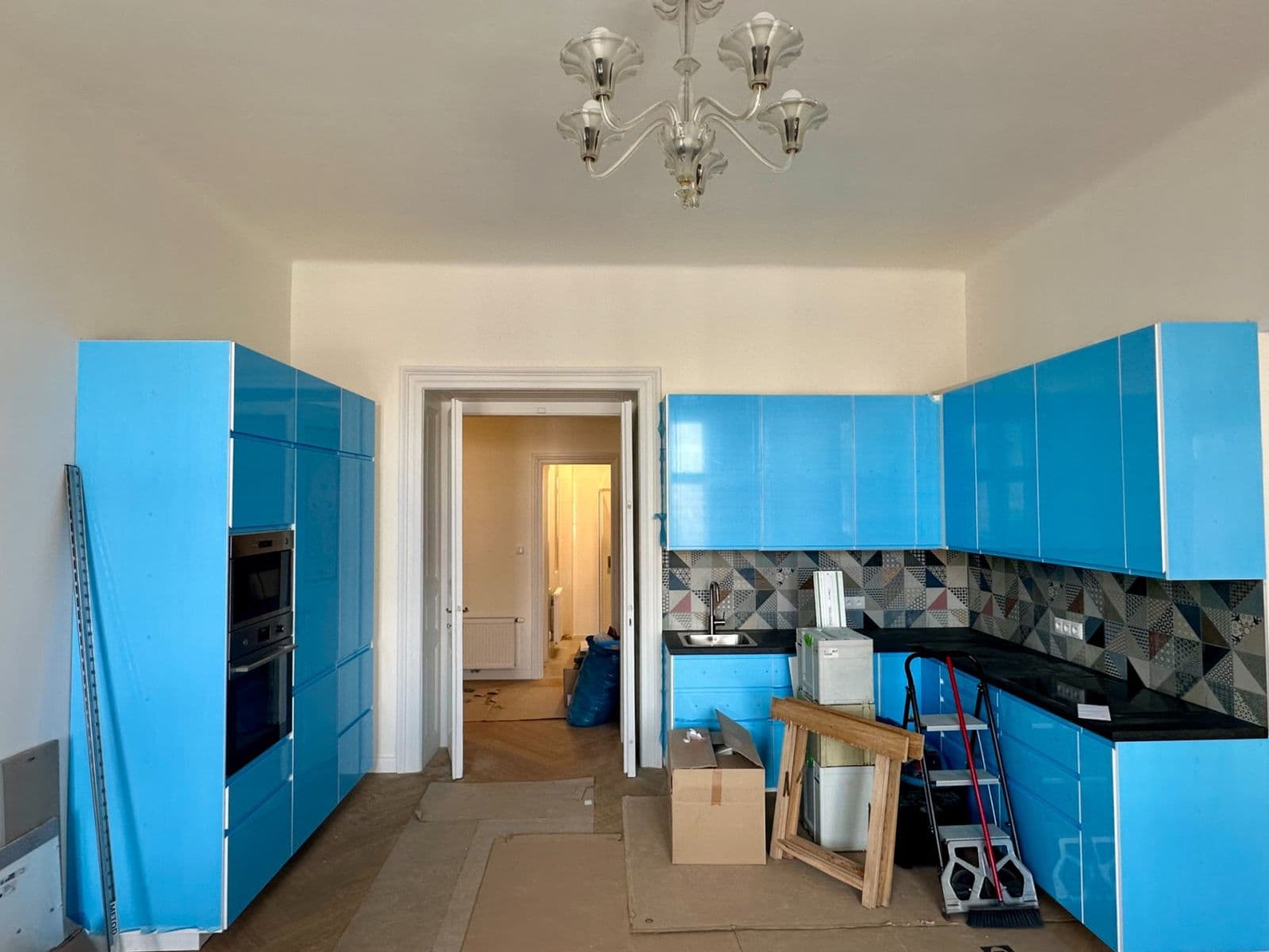 3 bedroom with open-plan kitchen flat to rent, 101 m², U Nádražní lávky, Prague, Prague 3 bedroom with open-plan kitchen flat to rent, 101 m², U Nádražní lávky, Prague, Prague