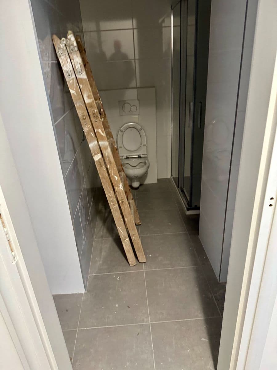 3 bedroom with open-plan kitchen flat to rent, 101 m², U Nádražní lávky, Prague, Prague 3 bedroom with open-plan kitchen flat to rent, 101 m², U Nádražní lávky, Prague, Prague