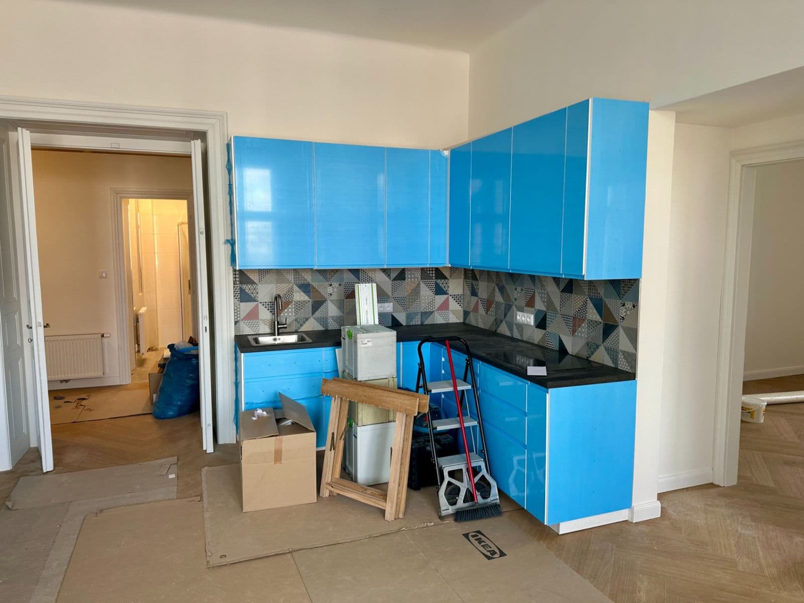 3 bedroom with open-plan kitchen flat to rent, 101 m², U Nádražní lávky, Prague, Prague 3 bedroom with open-plan kitchen flat to rent, 101 m², U Nádražní lávky, Prague, Prague