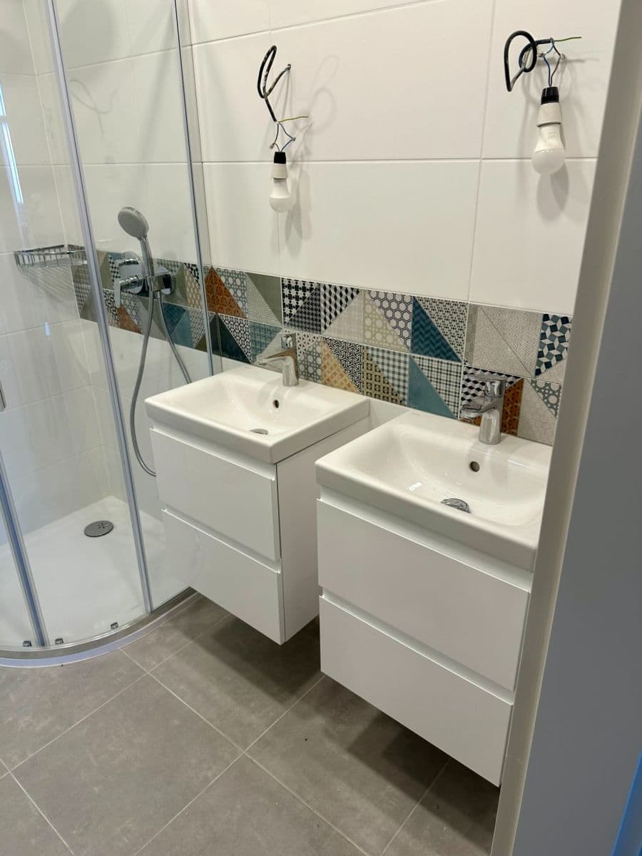 3 bedroom with open-plan kitchen flat to rent, 101 m², U Nádražní lávky, Prague, Prague 3 bedroom with open-plan kitchen flat to rent, 101 m², U Nádražní lávky, Prague, Prague