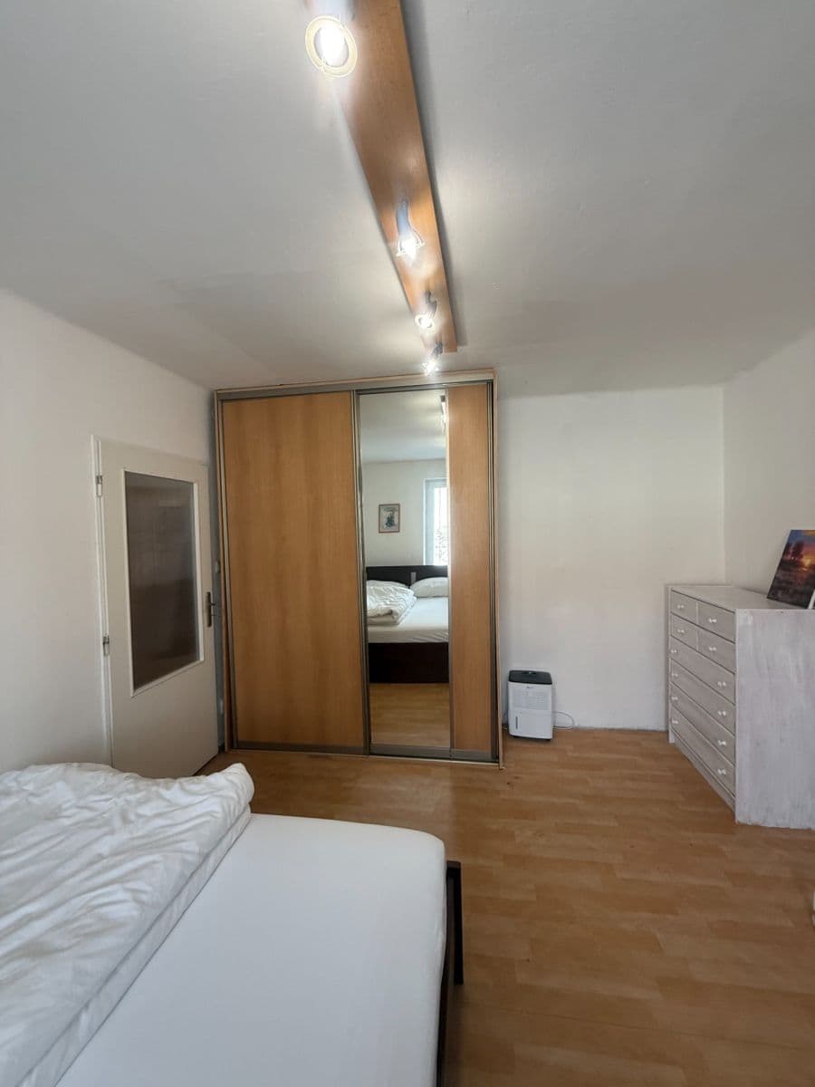 1 bedroom flat to rent, 31 m², Křivoklátská, Prague, Prague 1 bedroom flat to rent, 31 m², Křivoklátská, Prague, Prague