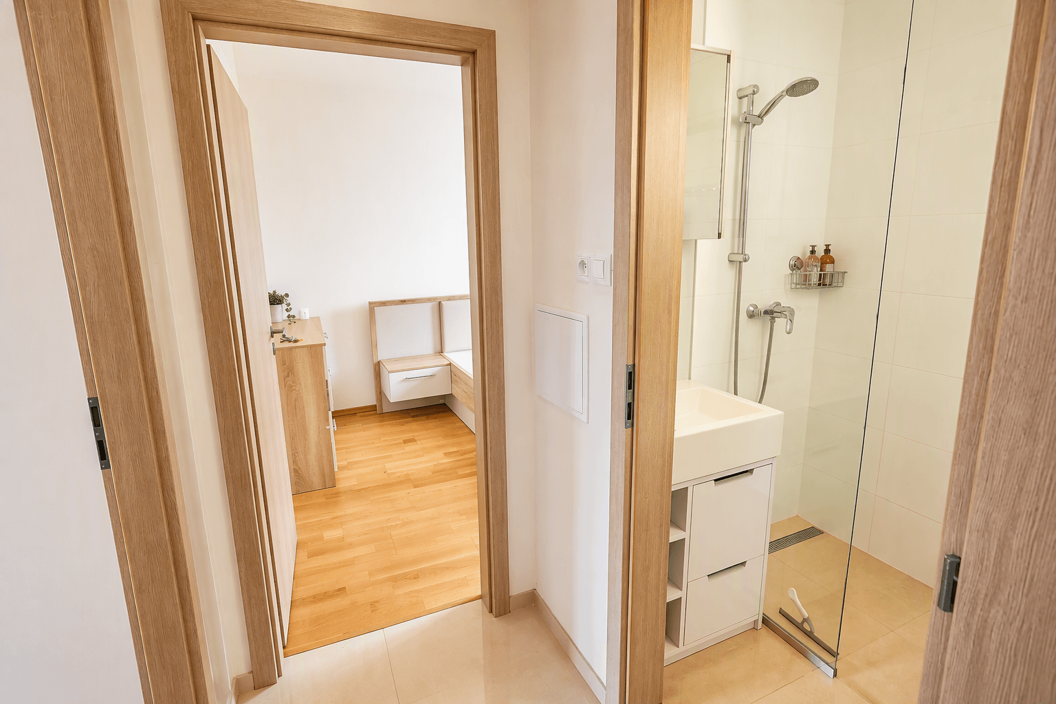 1 bedroom with open-plan kitchen flat to rent, 44 m², Jičínská, Prague, Prague 1 bedroom with open-plan kitchen flat to rent, 44 m², Jičínská, Prague, Prague
