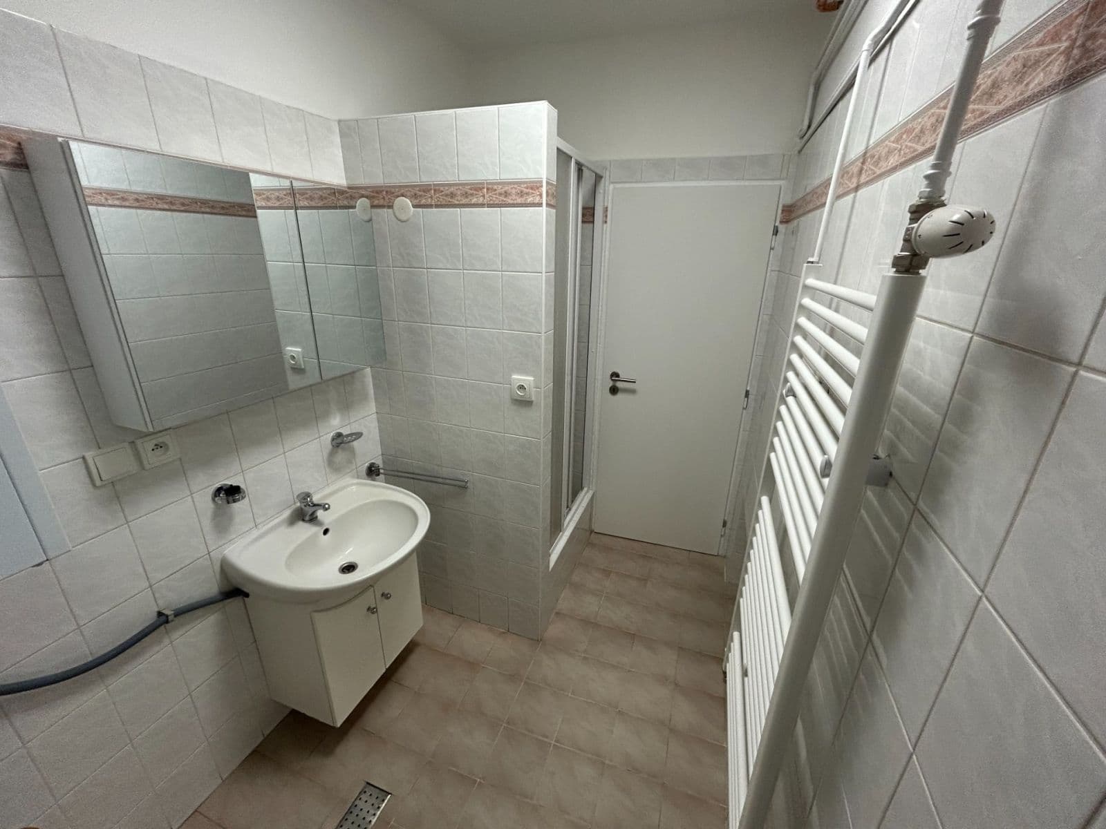 2 bedroom with open-plan kitchen flat to rent, 100 m², Skrýšovská, Pelhřimov, Vysočina Region 2 bedroom with open-plan kitchen flat to rent, 100 m², Skrýšovská, Pelhřimov, Vysočina Region