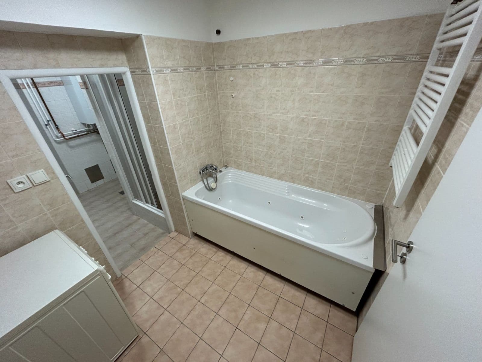 2 bedroom with open-plan kitchen flat to rent, 100 m², Skrýšovská, Pelhřimov, Vysočina Region 2 bedroom with open-plan kitchen flat to rent, 100 m², Skrýšovská, Pelhřimov, Vysočina Region