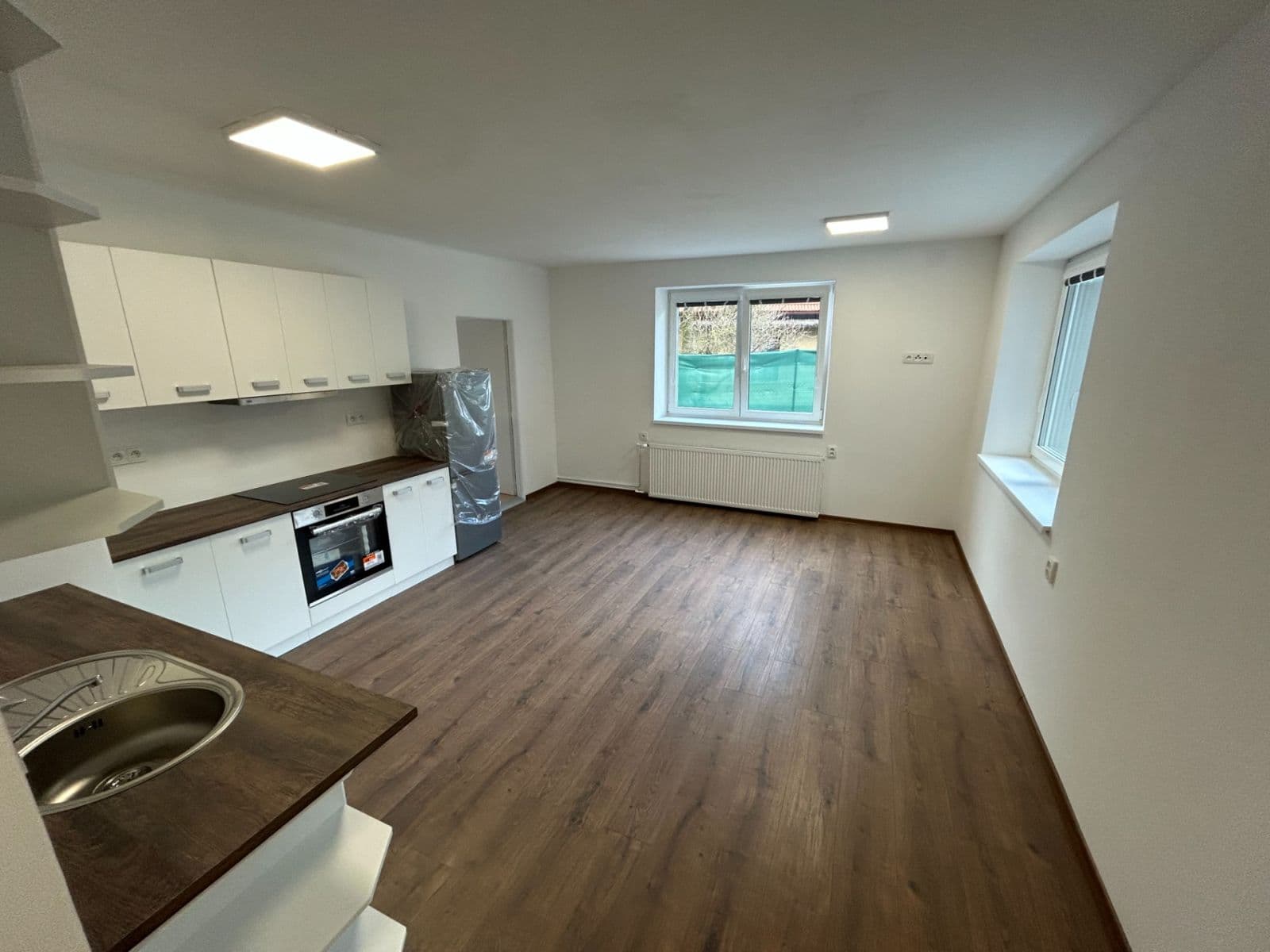 2 bedroom with open-plan kitchen flat to rent, 100 m², Skrýšovská, Pelhřimov, Vysočina Region 2 bedroom with open-plan kitchen flat to rent, 100 m², Skrýšovská, Pelhřimov, Vysočina Region