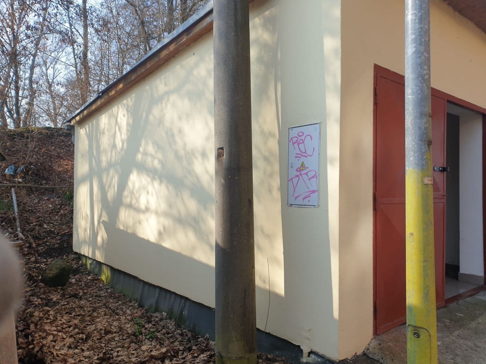 garage for sale, 15 m², Příkopní, Karlovy Vary, Karlovarský Region garage for sale, 15 m², Příkopní, Karlovy Vary, Karlovarský Region