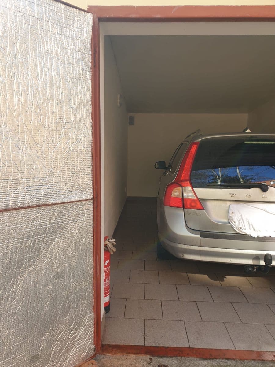 garage for sale, 15 m², Příkopní, Karlovy Vary, Karlovarský Region garage for sale, 15 m², Příkopní, Karlovy Vary, Karlovarský Region