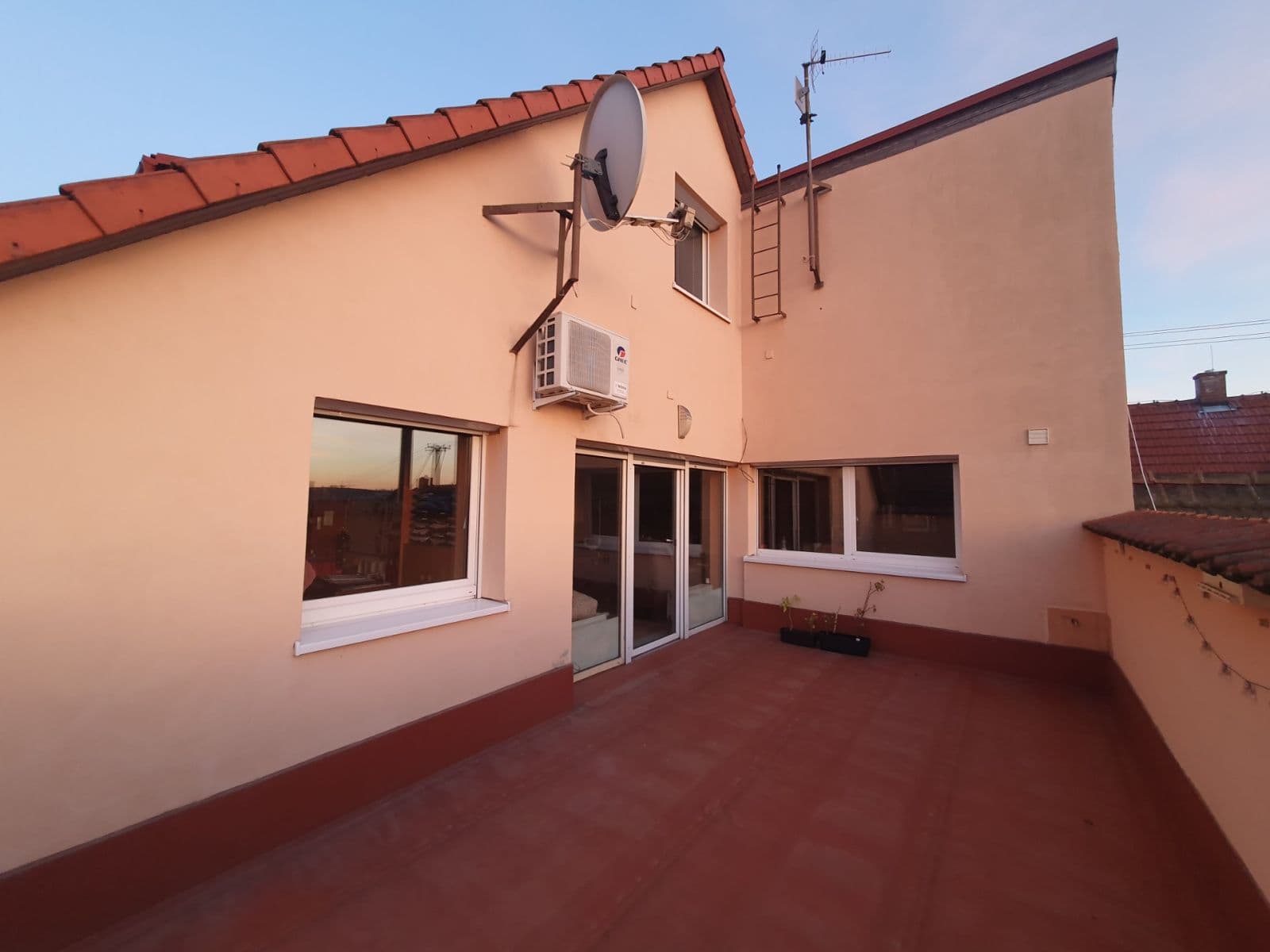 Studio flat to rent, 24 m², Kosatcová, Brno, Jihomoravský Region Studio flat to rent, 24 m², Kosatcová, Brno, Jihomoravský Region