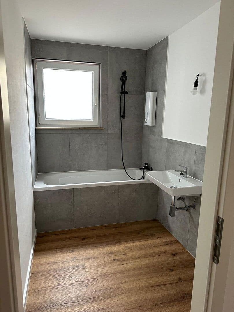 2 bedroom with open-plan kitchen flat for sale, 89 m², Laichingen, Baden-Württemberg 2 bedroom with open-plan kitchen flat for sale, 89 m², Laichingen, Baden-Württemberg