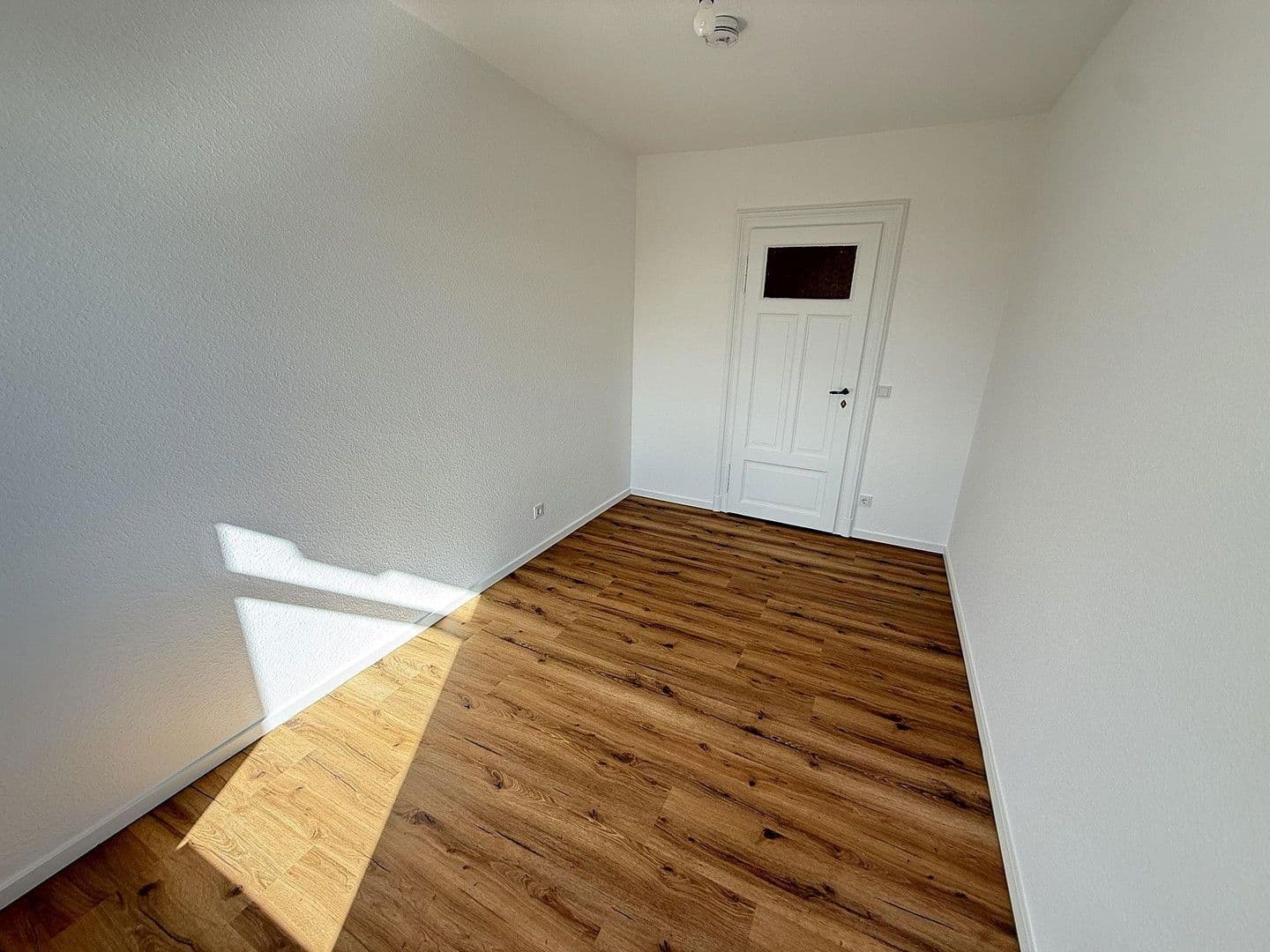 3 bedroom flat to rent, 68 m², Gambrinusstraße 16, Dresden, Saxony 3 bedroom flat to rent, 68 m², Gambrinusstraße 16, Dresden, Saxony