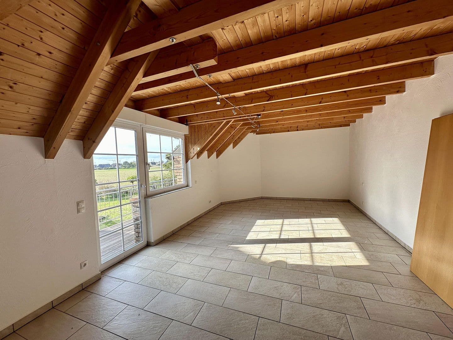 office to rent, 1,100 m², Euskirchen, North Rhine-Westphalia office to rent, 1,100 m², Euskirchen, North Rhine-Westphalia