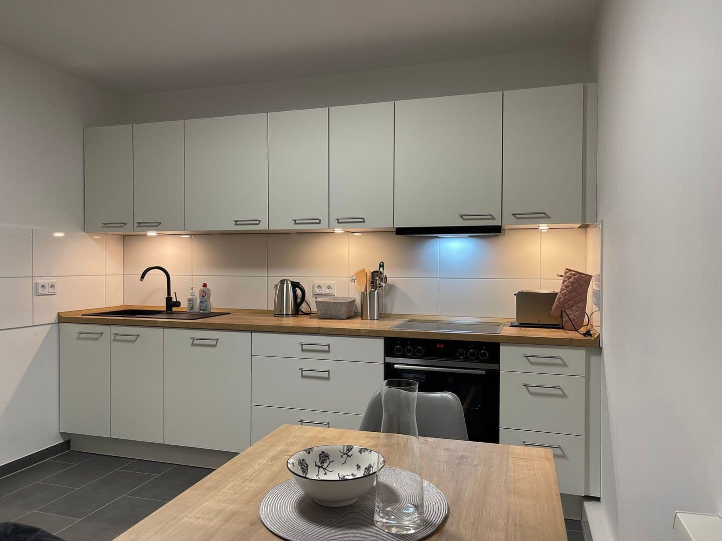 2 bedroom flat to rent, 54 m², Rauenthaler Straße 11A, Wiesbaden, Hesse 2 bedroom flat to rent, 54 m², Rauenthaler Straße 11A, Wiesbaden, Hesse