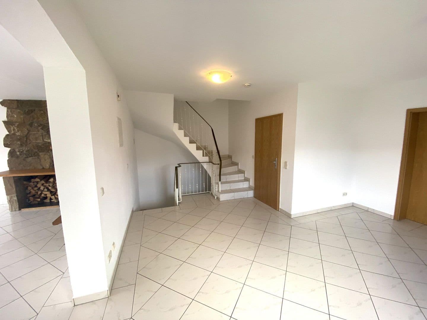 house to rent, 170 m², Neidenstein, Baden-Württemberg house to rent, 170 m², Neidenstein, Baden-Württemberg