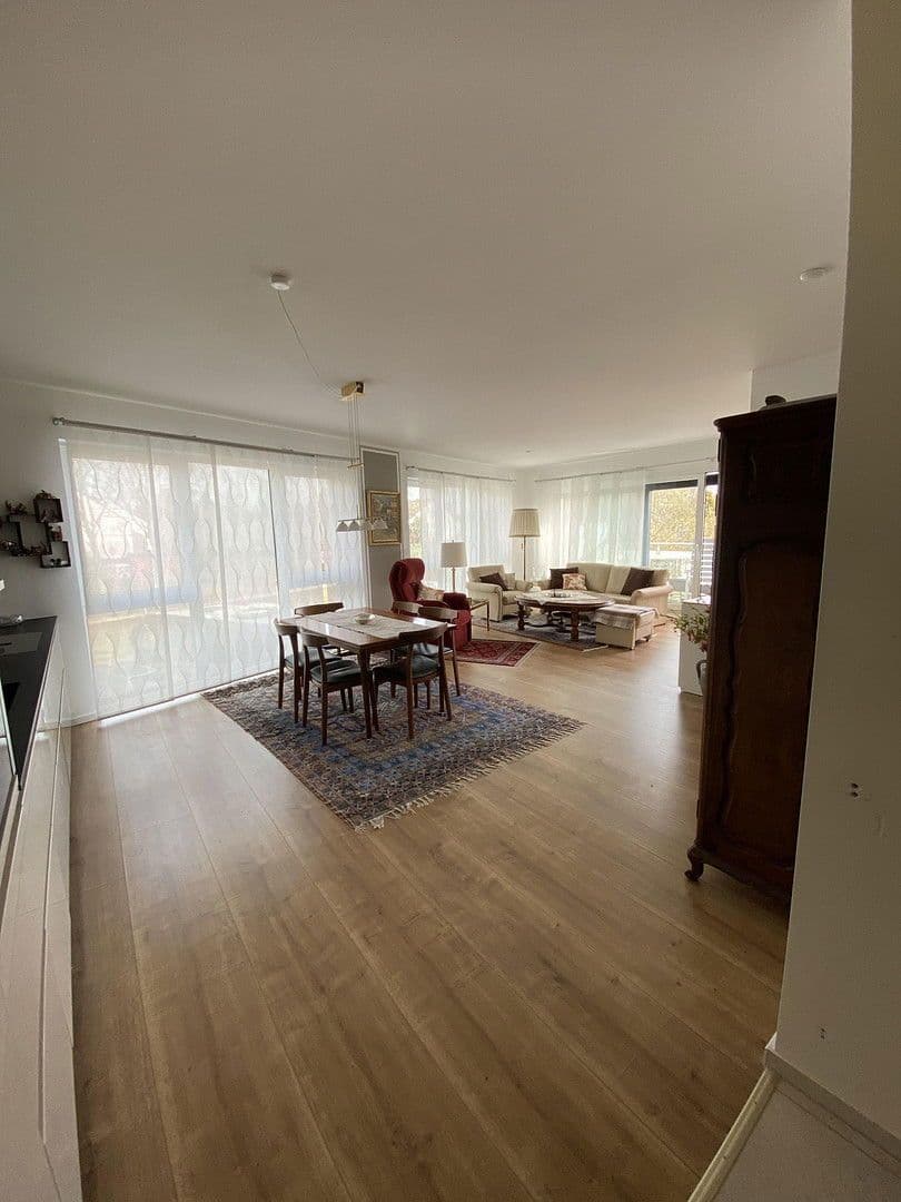 3 bedroom flat to rent, 103 m², In der Auen 32, Bergisch Gladbach, North Rhine-Westphalia 3 bedroom flat to rent, 103 m², In der Auen 32, Bergisch Gladbach, North Rhine-Westphalia