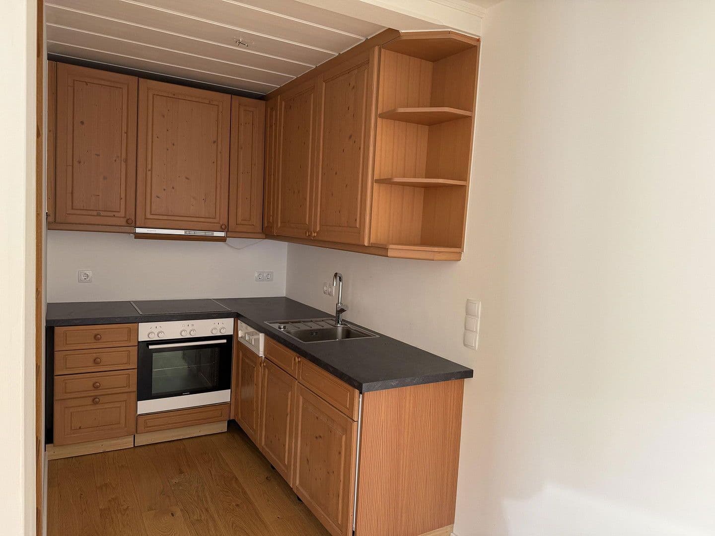 Studio flat for sale, 50 m², Asamstrasse 3, Rottach-Egern, Bavaria Studio flat for sale, 50 m², Asamstrasse 3, Rottach-Egern, Bavaria