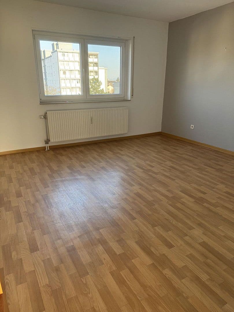 3 bedroom flat to rent, 90 m², Friedrich-Naumann Straße 17, Ludwigshafen am Rhein, Rhineland-Palatinate 3 bedroom flat to rent, 90 m², Friedrich-Naumann Straße 17, Ludwigshafen am Rhein, Rhineland-Palatinate