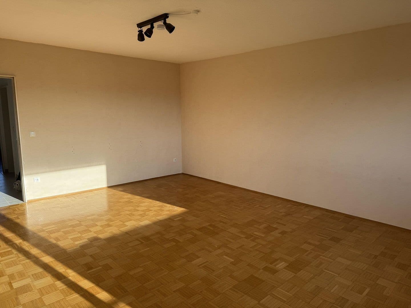 3 bedroom flat to rent, 90 m², Friedrich-Naumann Straße 17, Ludwigshafen am Rhein, Rhineland-Palatinate 3 bedroom flat to rent, 90 m², Friedrich-Naumann Straße 17, Ludwigshafen am Rhein, Rhineland-Palatinate