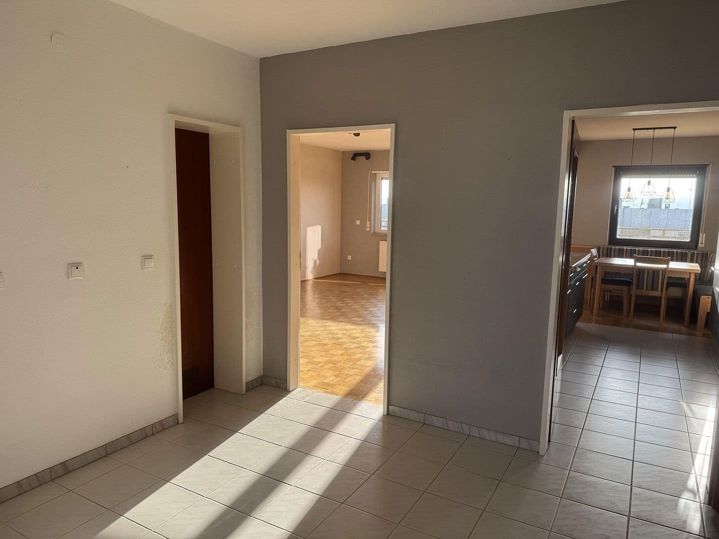 3 bedroom flat to rent, 90 m², Friedrich-Naumann Straße 17, Ludwigshafen am Rhein, Rhineland-Palatinate 3 bedroom flat to rent, 90 m², Friedrich-Naumann Straße 17, Ludwigshafen am Rhein, Rhineland-Palatinate