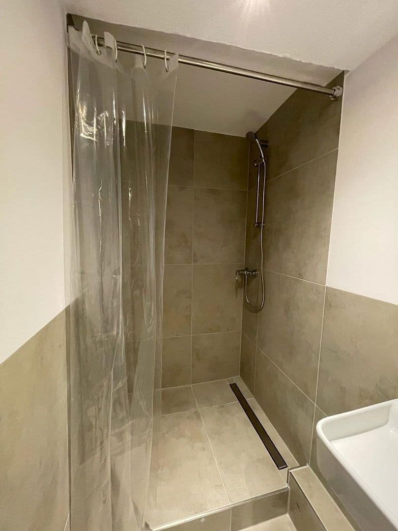 2 bedroom flat to rent, 59 m², Schiersteiner Straße 8, Wiesbaden, Hesse 2 bedroom flat to rent, 59 m², Schiersteiner Straße 8, Wiesbaden, Hesse