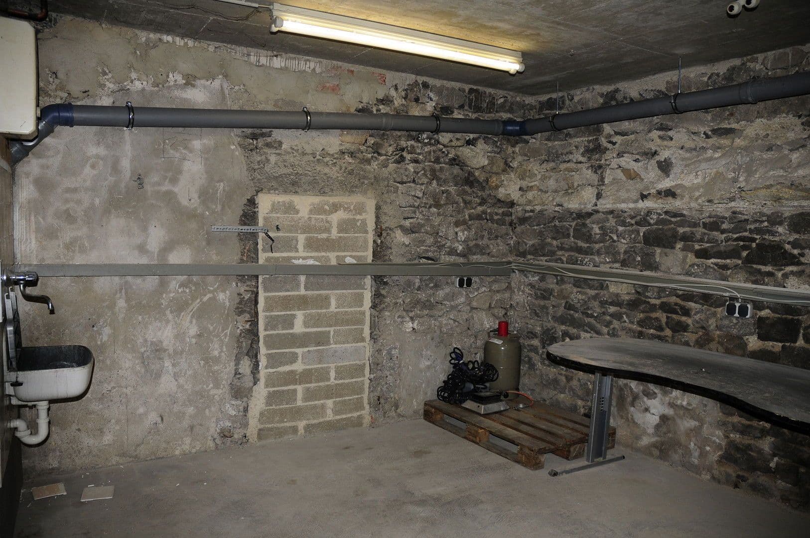 non-residential property to rent, 140 m², Saunstr.1, Mendig, Rhineland-Palatinate non-residential property to rent, 140 m², Saunstr.1, Mendig, Rhineland-Palatinate