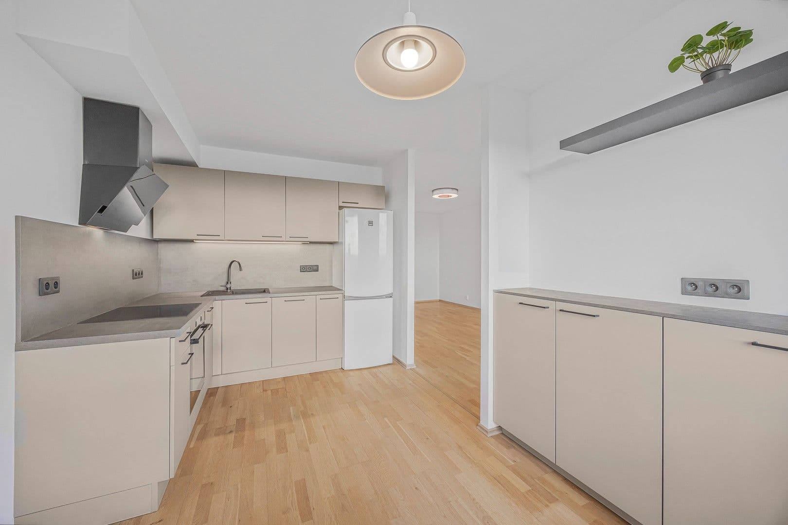 3 bedroom flat to rent, 72 m², Šiškova, Prague, Prague 3 bedroom flat to rent, 72 m², Šiškova, Prague, Prague