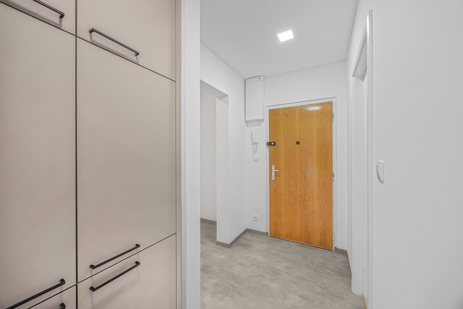 3 bedroom flat to rent, 72 m², Šiškova, Prague, Prague 3 bedroom flat to rent, 72 m², Šiškova, Prague, Prague