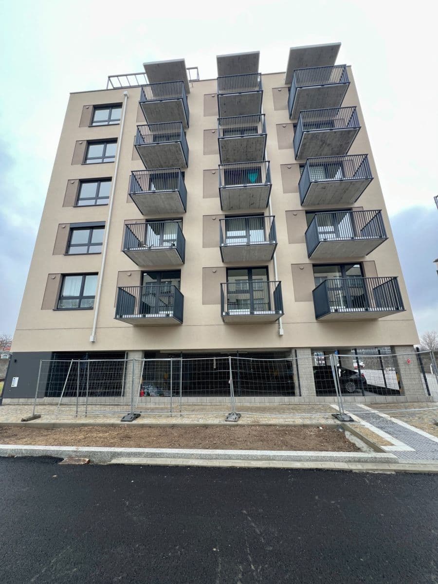 1 bedroom with open-plan kitchen flat to rent, 40 m², Nádražní, Kralupy nad Vltavou, Středočeský Region 1 bedroom with open-plan kitchen flat to rent, 40 m², Nádražní, Kralupy nad Vltavou, Středočeský Region