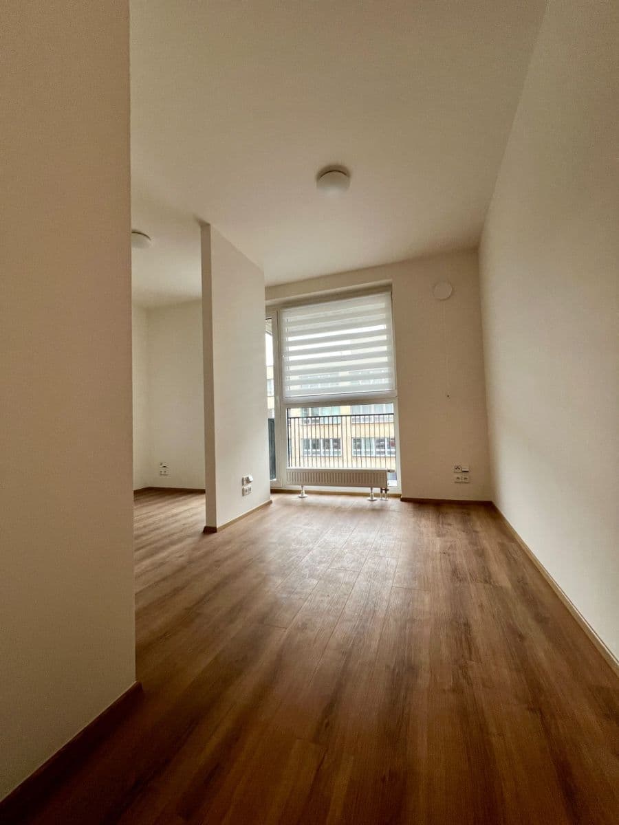 1 bedroom with open-plan kitchen flat to rent, 40 m², Nádražní, Kralupy nad Vltavou, Středočeský Region 1 bedroom with open-plan kitchen flat to rent, 40 m², Nádražní, Kralupy nad Vltavou, Středočeský Region