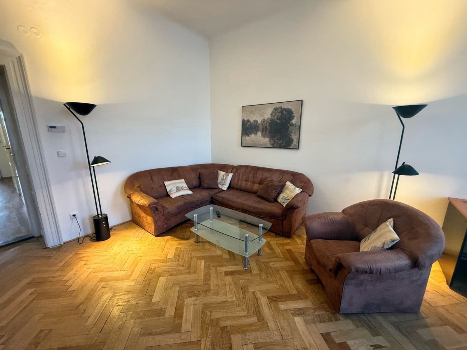 3 bedroom flat to rent, 103 m², Pod Karlovem, Prague, Prague 3 bedroom flat to rent, 103 m², Pod Karlovem, Prague, Prague