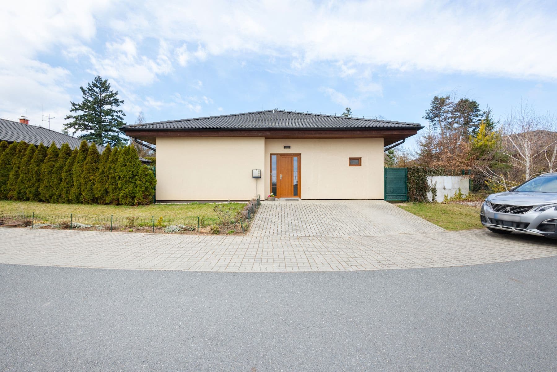 house for sale, 127 m², Dobříšská, Mníšek pod Brdy, Středočeský Region house for sale, 127 m², Dobříšská, Mníšek pod Brdy, Středočeský Region