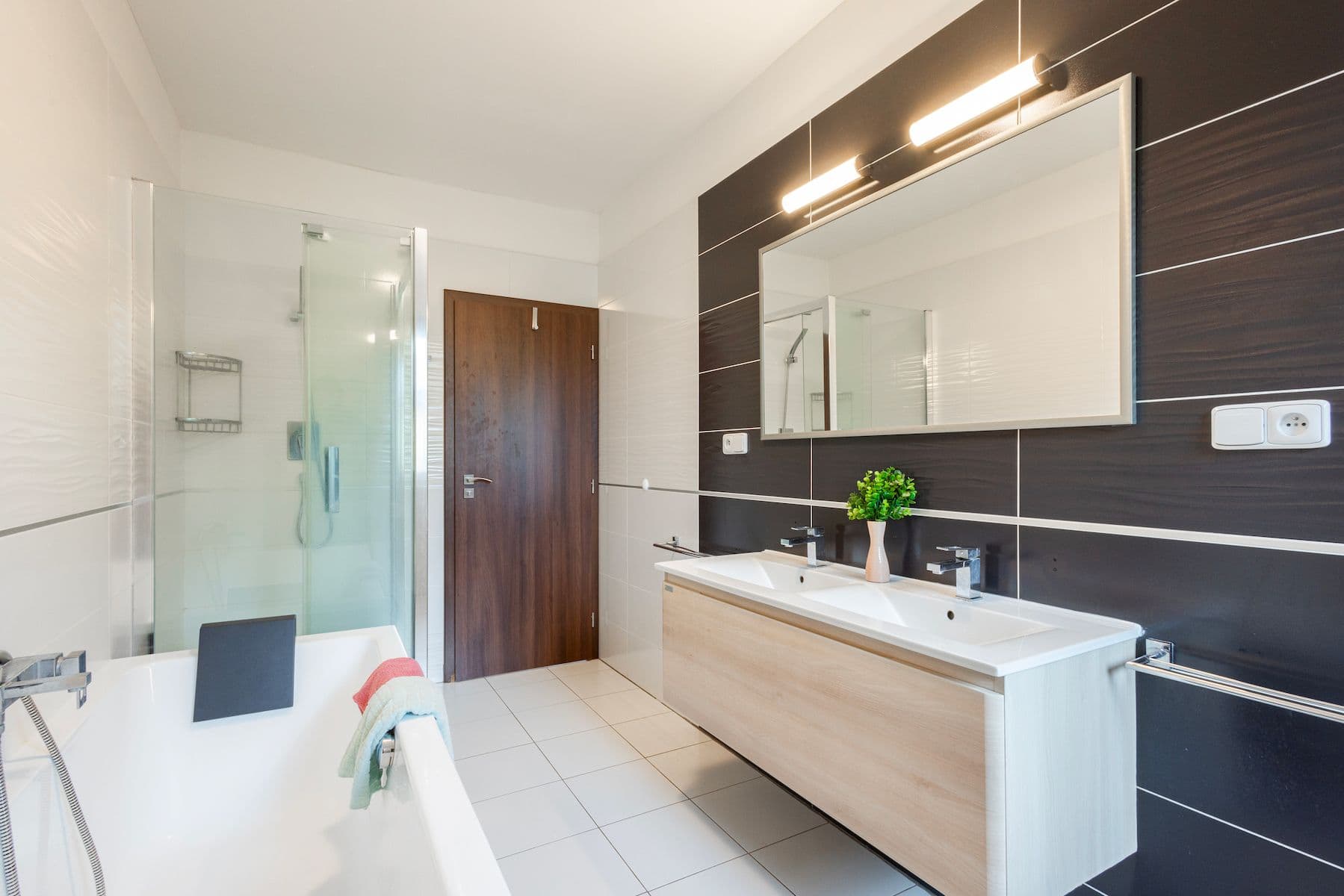 house for sale, 127 m², Dobříšská, Mníšek pod Brdy, Středočeský Region house for sale, 127 m², Dobříšská, Mníšek pod Brdy, Středočeský Region