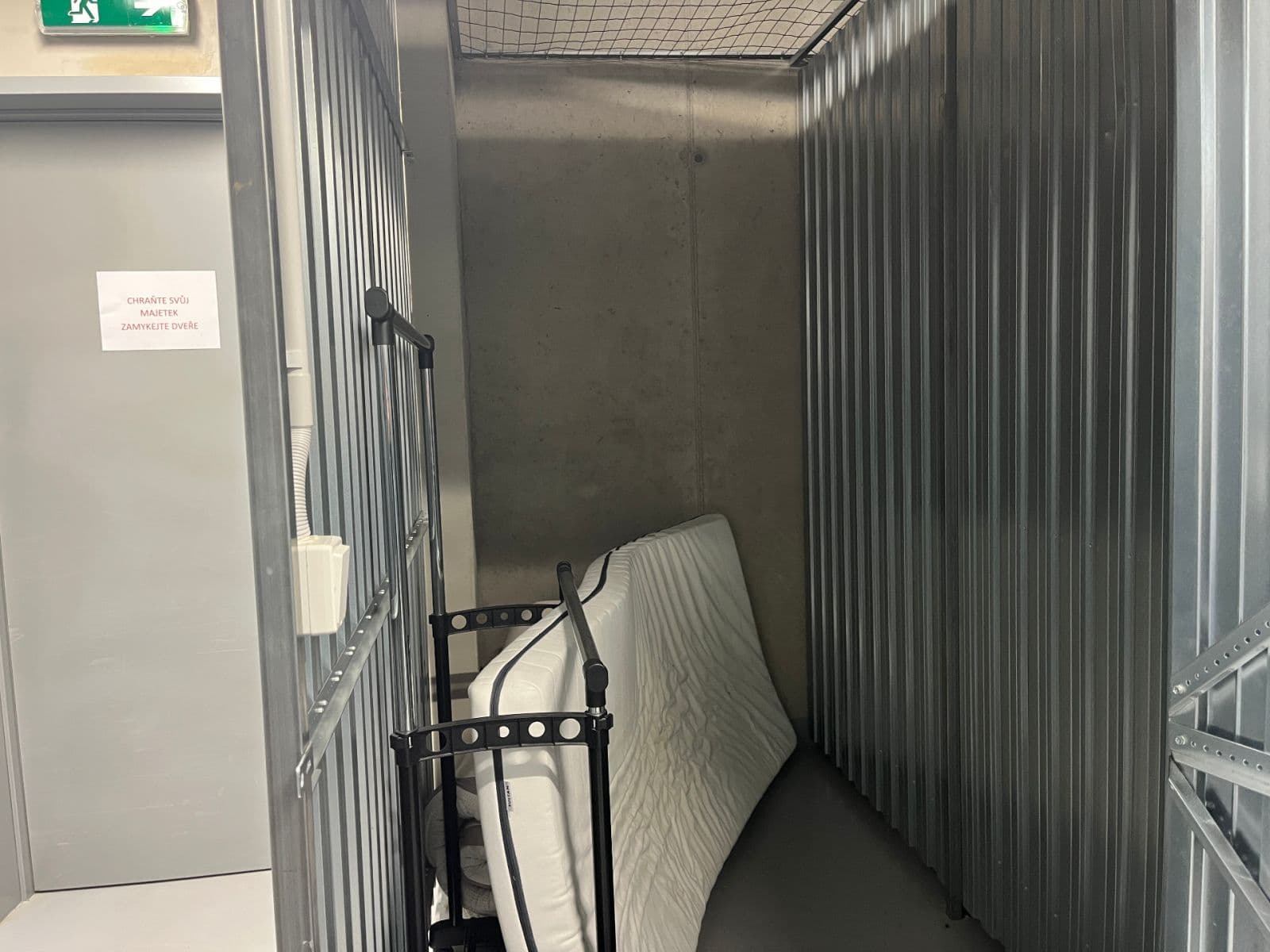 1 bedroom with open-plan kitchen flat to rent, 70 m², Mezi Vodami, Prague, Prague 1 bedroom with open-plan kitchen flat to rent, 70 m², Mezi Vodami, Prague, Prague