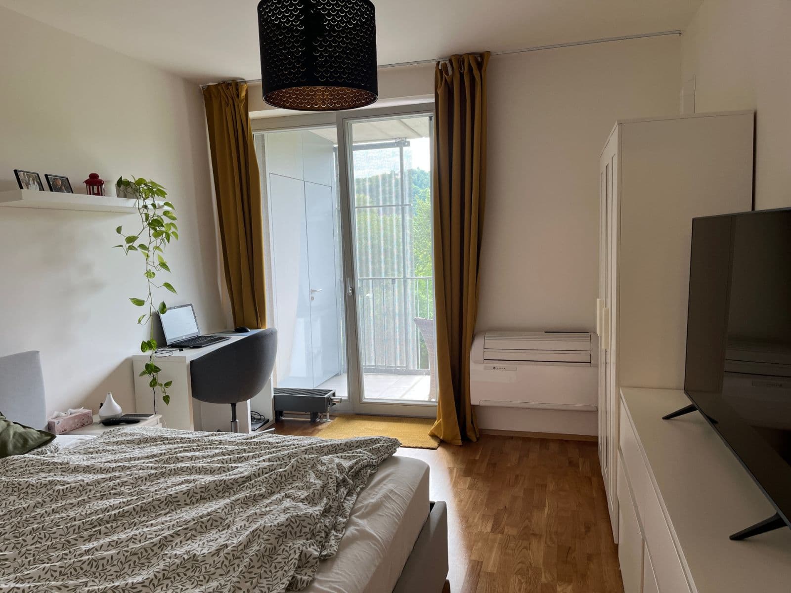 1 bedroom with open-plan kitchen flat to rent, 70 m², Mezi Vodami, Prague, Prague 1 bedroom with open-plan kitchen flat to rent, 70 m², Mezi Vodami, Prague, Prague