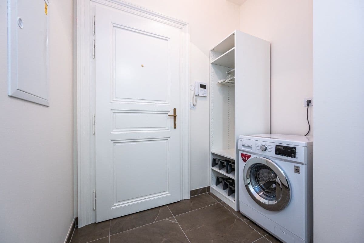 Studio flat for sale, 28 m², Legerova, Prague, Prague Studio flat for sale, 28 m², Legerova, Prague, Prague