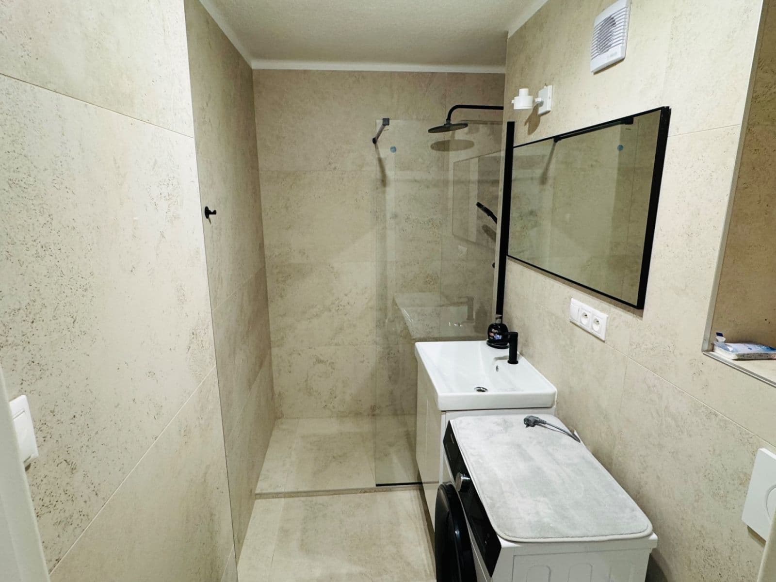 2 bedroom flat to rent, 55 m², Šoltésovej, Bratislava - mestská časť Staré Mesto, Bratislavský Region 2 bedroom flat to rent, 55 m², Šoltésovej, Bratislava - mestská časť Staré Mesto, Bratislavský Region