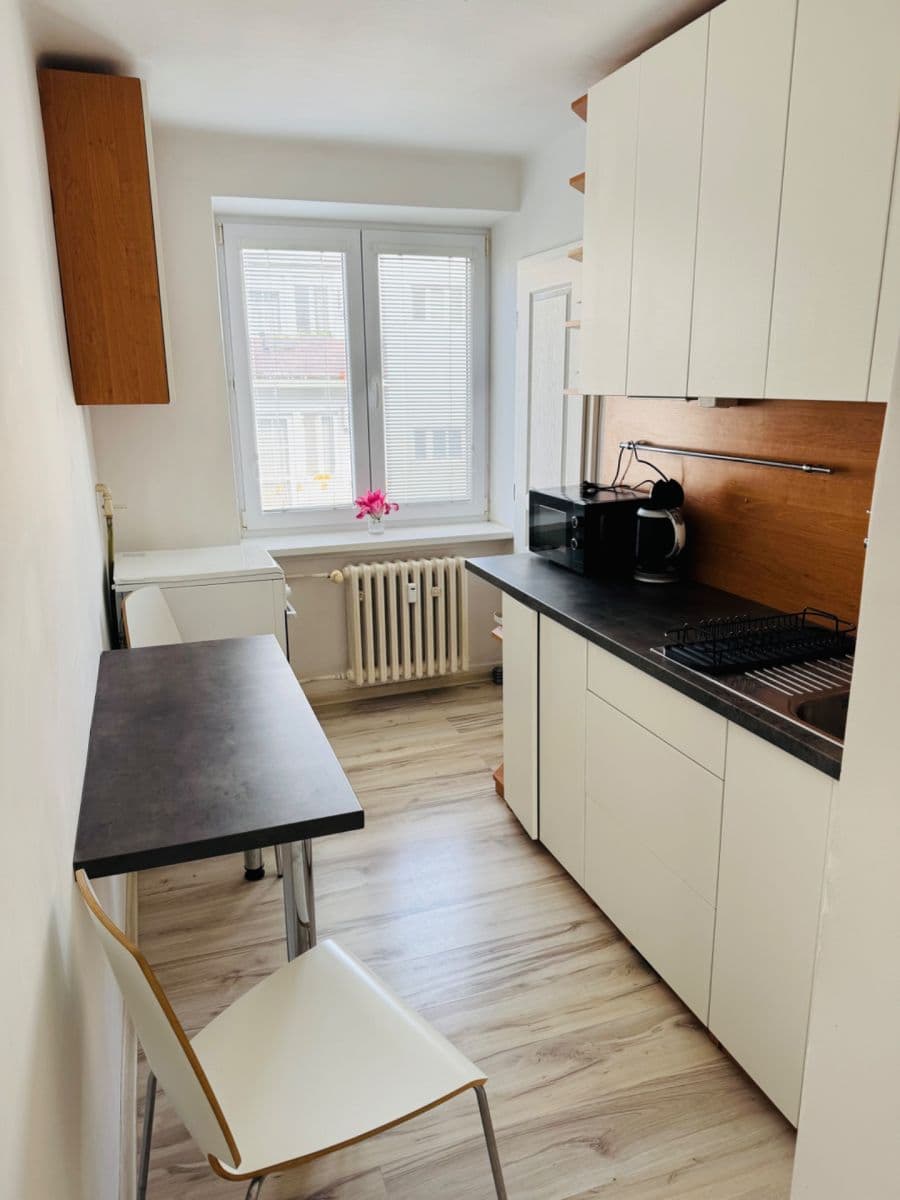 2 bedroom flat to rent, 55 m², Šoltésovej, Bratislava - mestská časť Staré Mesto, Bratislavský Region 2 bedroom flat to rent, 55 m², Šoltésovej, Bratislava - mestská časť Staré Mesto, Bratislavský Region