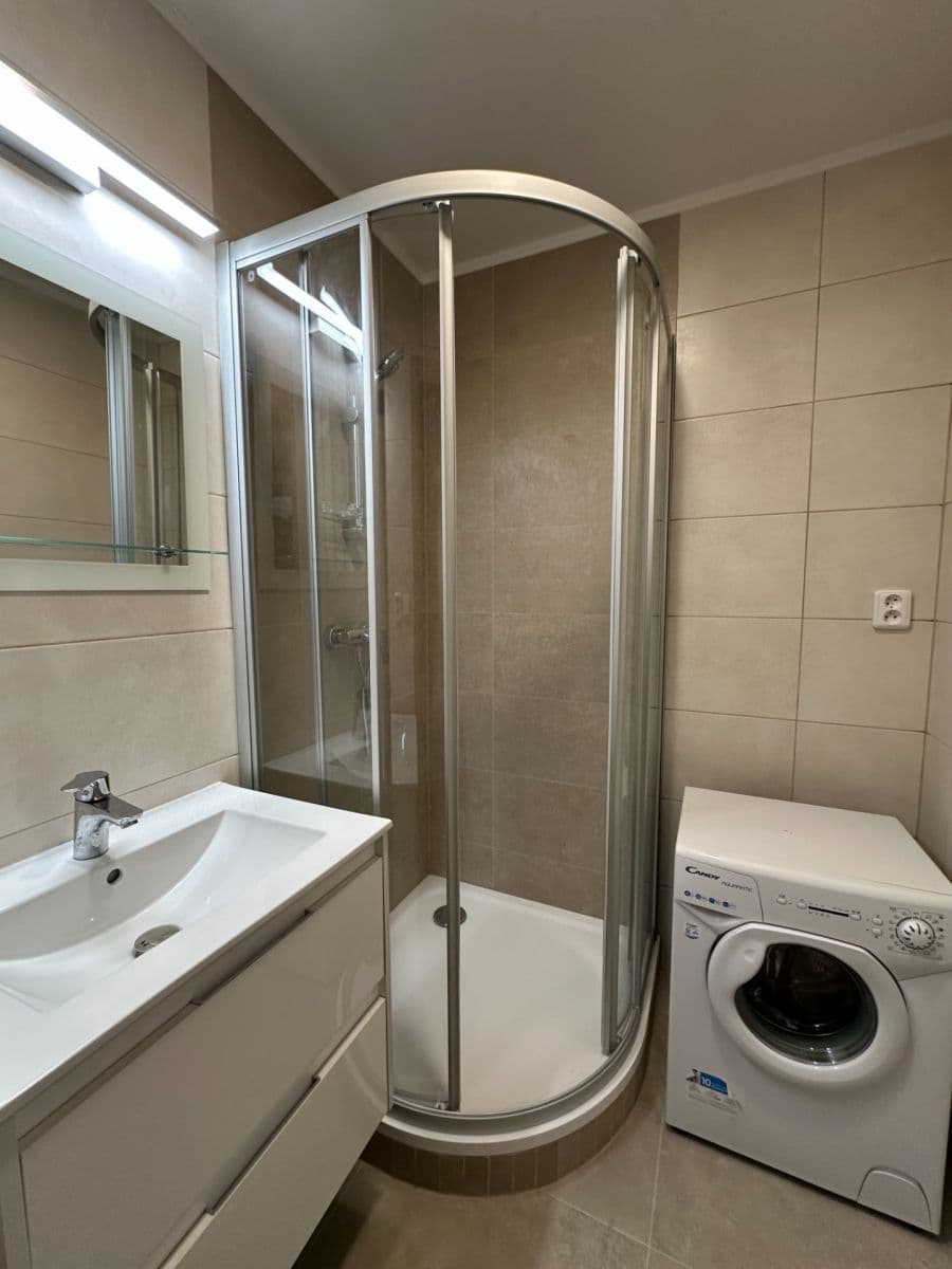 3 bedroom flat to rent, 75 m², Nad Olšinami, Prague, Prague 3 bedroom flat to rent, 75 m², Nad Olšinami, Prague, Prague