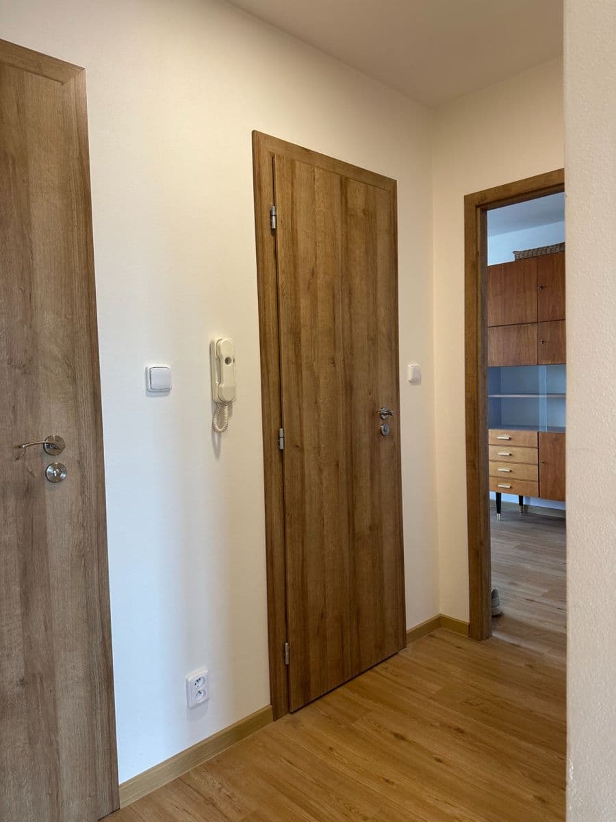 3 bedroom flat to rent, 75 m², Nad Olšinami, Prague, Prague 3 bedroom flat to rent, 75 m², Nad Olšinami, Prague, Prague