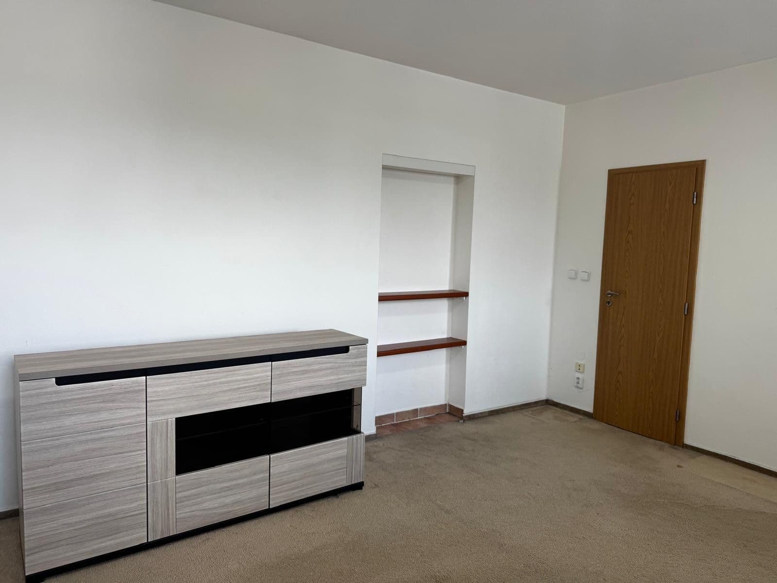 Studio flat to rent, 37 m², Högrova, Brno, Jihomoravský Region Studio flat to rent, 37 m², Högrova, Brno, Jihomoravský Region