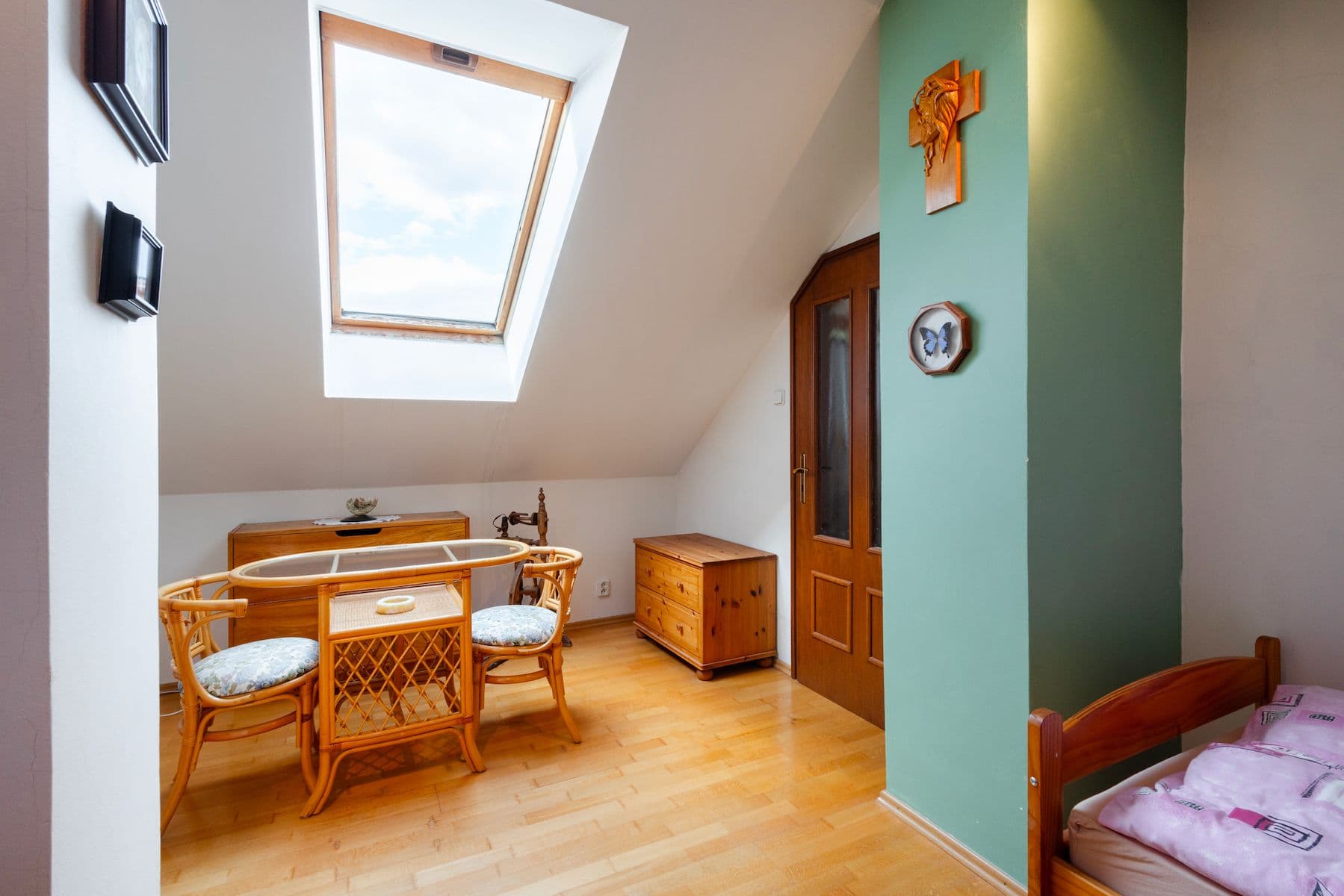 house for sale, 378 m², Poděbradova, Chomutov, Ústecký Region house for sale, 378 m², Poděbradova, Chomutov, Ústecký Region