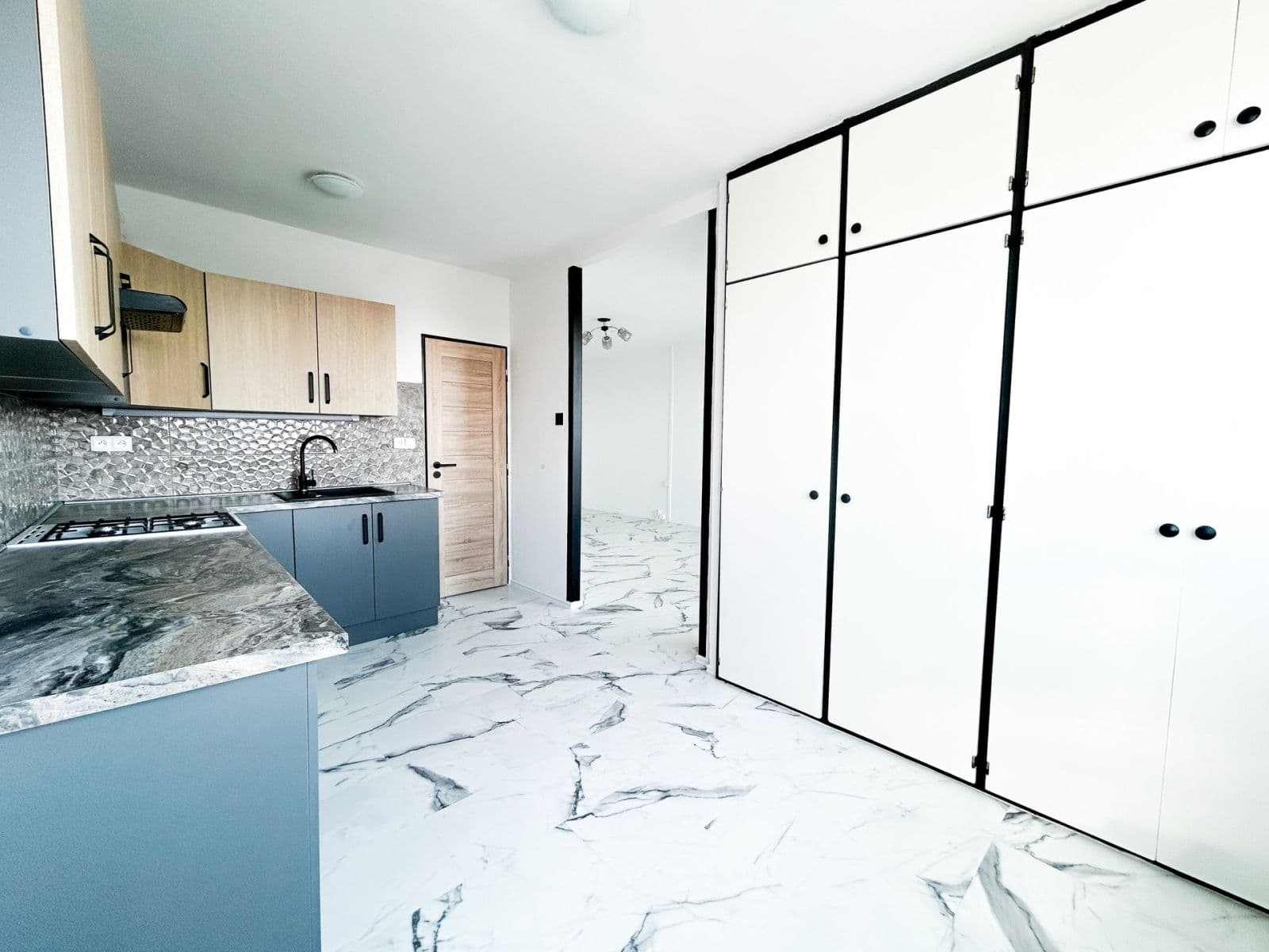 3 bedroom flat to rent, 68 m², Šiškova, Prague, Prague 3 bedroom flat to rent, 68 m², Šiškova, Prague, Prague