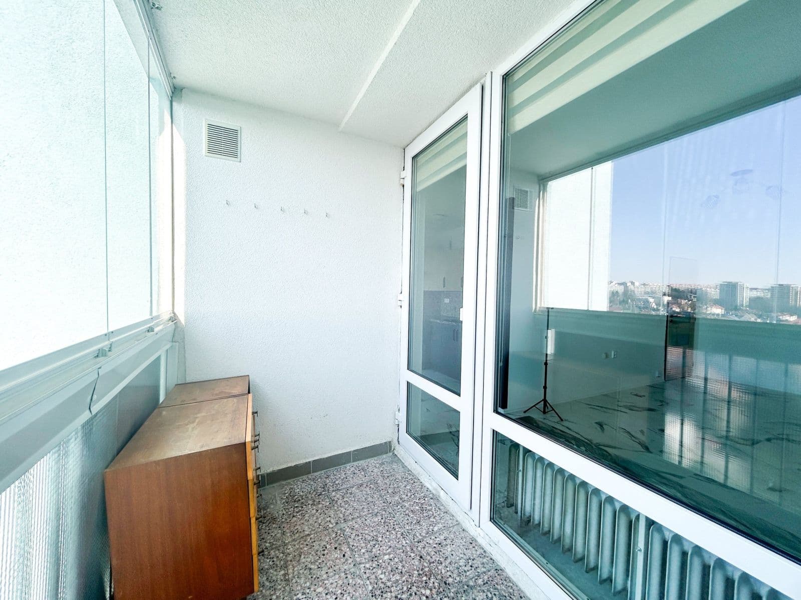 3 bedroom flat to rent, 68 m², Šiškova, Prague, Prague 3 bedroom flat to rent, 68 m², Šiškova, Prague, Prague