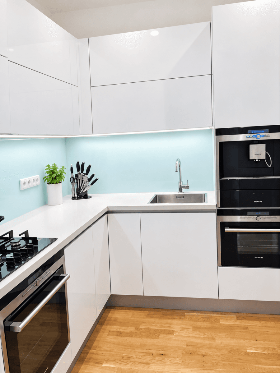 1 bedroom with open-plan kitchen flat to rent, 45 m², Zikova, Prague, Prague 1 bedroom with open-plan kitchen flat to rent, 45 m², Zikova, Prague, Prague