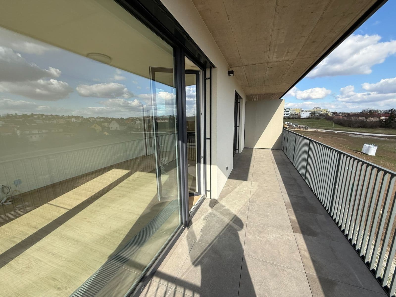 2 bedroom with open-plan kitchen flat to rent, 74 m², Haenkeho, Prague, Prague 2 bedroom with open-plan kitchen flat to rent, 74 m², Haenkeho, Prague, Prague